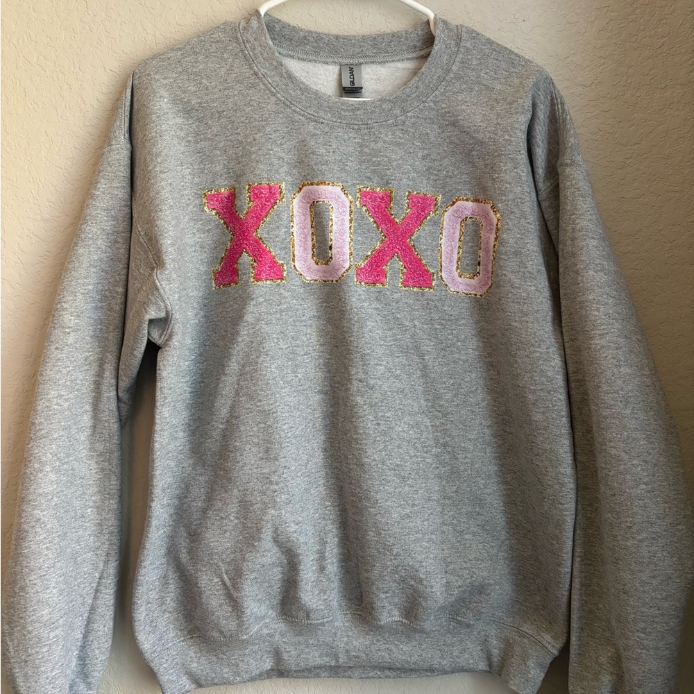 Gray Crew Neck Valentine Sweater with Pink and Red XOXO Design